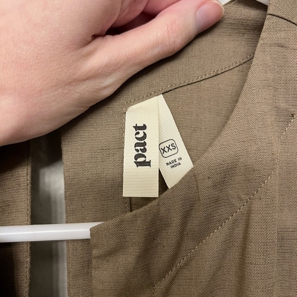 NWOT Pact Organic Canopy Linen Blend Notch Neck Dress in Khaki Green - Picture 7 of 13